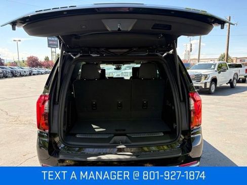 New 2026 GMC Yukon Denali w/ Denali Reserve Package AWD/4WD image 10