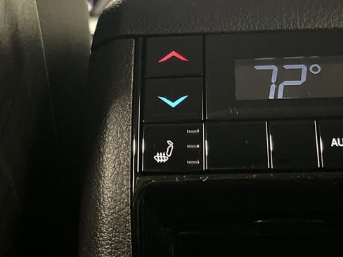 Used 2022 Jeep Grand Cherokee L Limited image 35