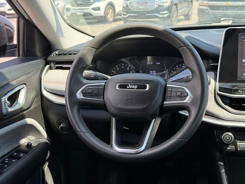 Used 2022 Jeep Compass Sport FWD image 13