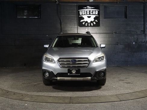 Used 2015 Subaru Outback 2.5i Limited AWD/4WD image 9