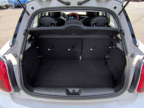 Certified 2024 MINI Cooper 4-Door Hardtop FWD image 36