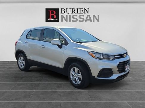Used 2017 Chevrolet Trax LS AWD/4WD image 7