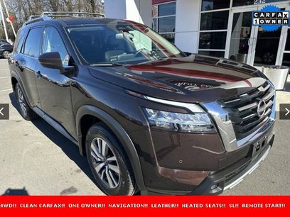 Used 2022 Nissan Pathfinder SL