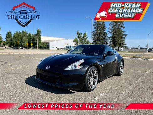 Used 2011 Nissan 370Z Touring w/ Sport Pkg RWD image 1