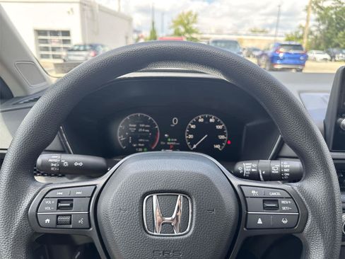 Used 2026 Honda CR-V EX image 17