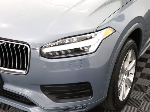 Used 2021 Volvo XC90 T6 Momentum AWD/4WD image 12