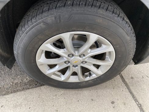 Used 2018 Chevrolet Equinox LT image 27