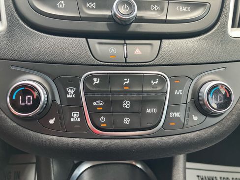 Used 2024 Chevrolet Malibu LT FWD image 25