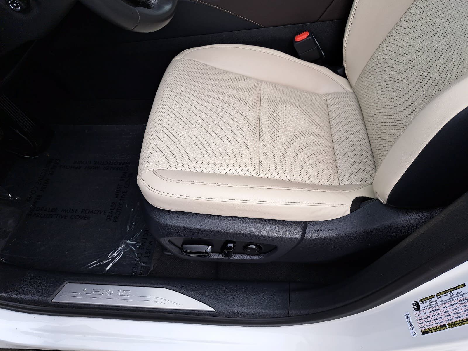 Used 2024 Lexus RX 350 FWD w/ Technology Package image 32