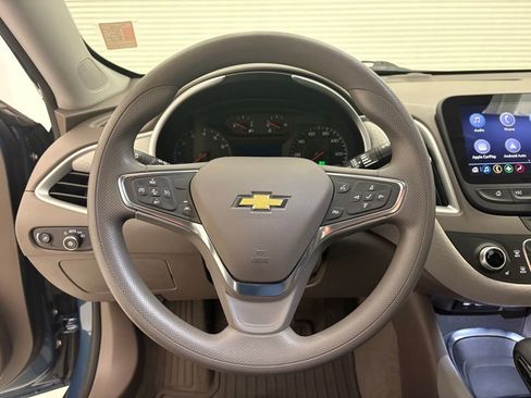 Used 2024 Chevrolet Malibu LT FWD image 3