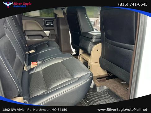 Used 2018 Chevrolet Silverado 1500 LT w/ Texas Edition AWD/4WD image 9
