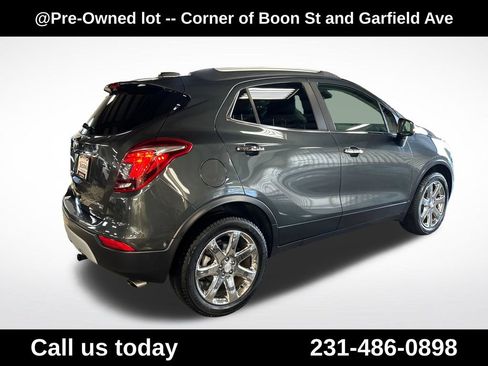 Used 2018 Buick Encore Essence w/ Experience Buick Package AWD/4WD image 5