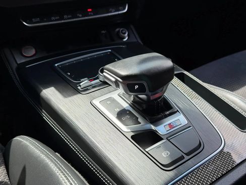 Used 2019 Audi SQ5 Prestige w/ Prestige Package AWD/4WD image 33