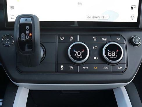 New 2026 Land Rover Defender 110 X-Dynamic SE image 22