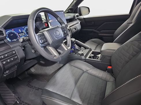 Used 2025 Toyota 4Runner TRD Off-Road Premium w/ Tow Technology Package AWD/4WD image 19