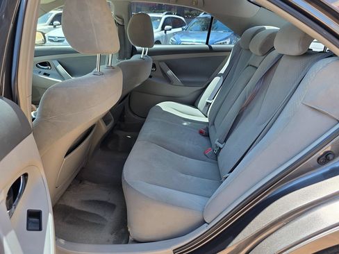 Used 2009 Toyota Camry LE FWD image 21