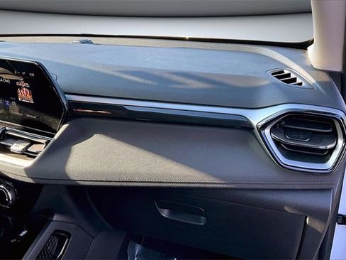 Used 2024 Chevrolet TrailBlazer LT image 25