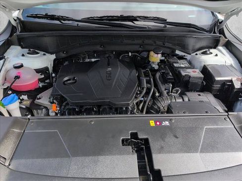 Used 2025 Kia Sorento LX FWD image 24