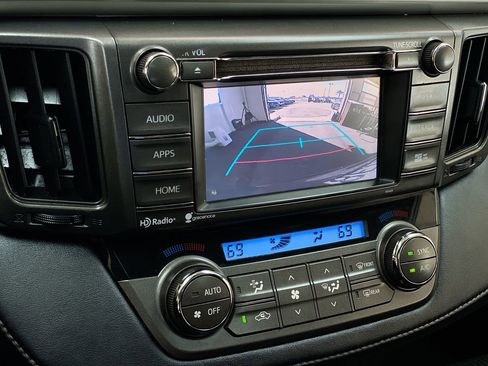 Used 2015 Toyota RAV4 XLE image 25