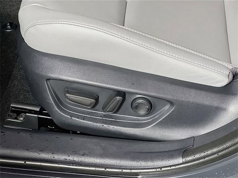 New 2025 Toyota Camry SE image 13