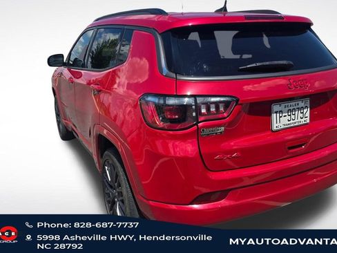 Used 2022 Jeep Compass Limited AWD/4WD image 3