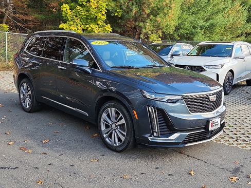 Used 2020 Cadillac XT6 Premium Luxury image 4