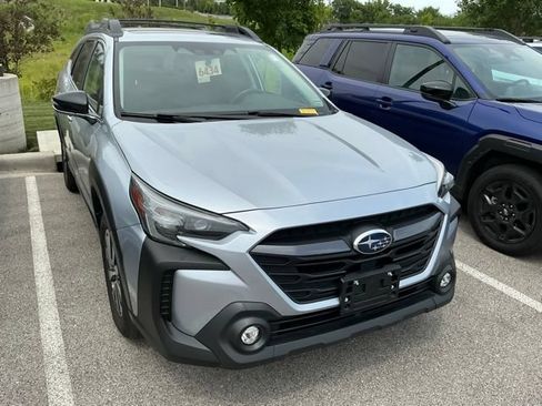 Certified 2024 Subaru Outback Premium AWD/4WD image 3