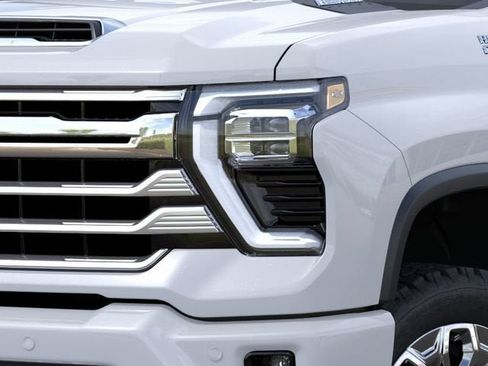 New 2026 Chevrolet Silverado 2500 High Country w/ High Country Premium Package AWD/4WD image 10