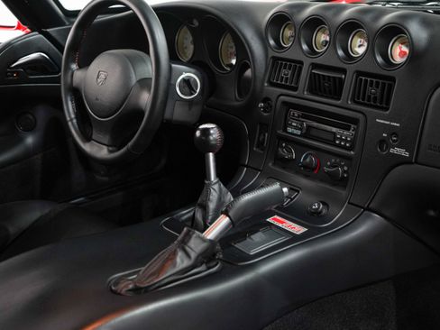 Used 2002 Dodge Viper GTS RWD image 15