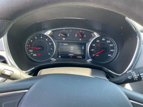 Used 2024 Chevrolet Equinox LS w/ LS Convenience Package FWD image 10