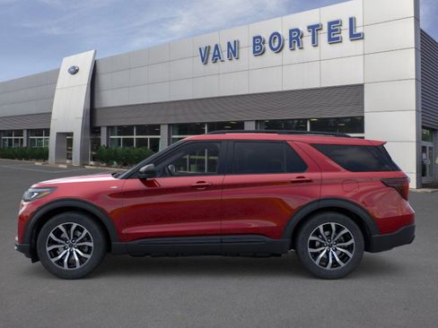 Used 2026 Ford Explorer ST-Line AWD/4WD image 3