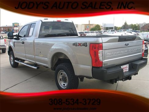 Used 2022 Ford F250 XL w/ Power Equipment Group image 29