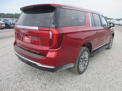New 2026 GMC Yukon XL Elevation w/ Elevation Premium Package