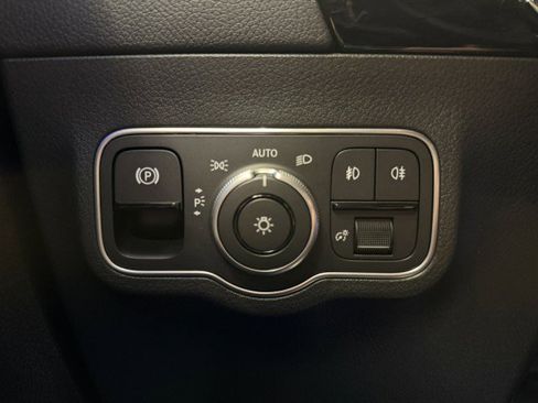 Certified 2025 Mercedes-Benz GLA 250 image 20