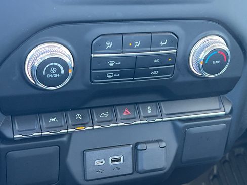 Used 2023 GMC Sierra 1500 Pro w/ Fleet Convenience Package AWD/4WD image 20