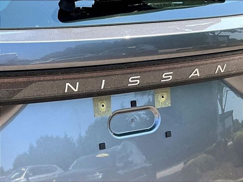 Used 2023 Nissan Ariya FWD image 26