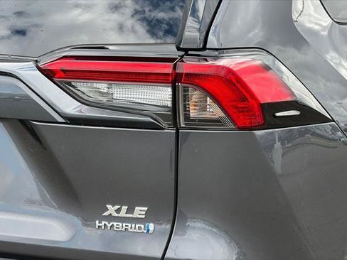 Certified 2024 Toyota RAV4 XLE w/ Convenience Package AWD/4WD image 32