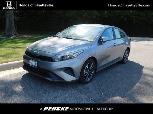 Used 2023 Kia Forte LXS FWD image 1