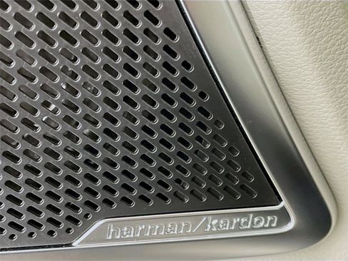 Used 2025 Kia Telluride SX Prestige image 23