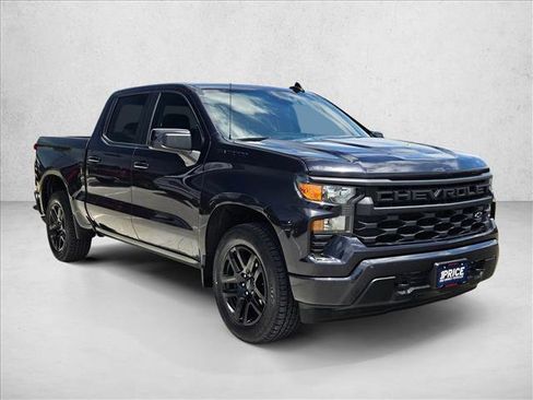 Used 2022 Chevrolet Silverado 1500 Custom w/ LPO, Dark Essentials Package RWD image 3