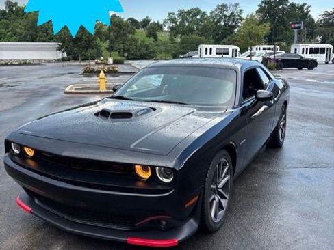 Used 2022 Dodge Challenger R/T w/ Plus Package RWD image 1