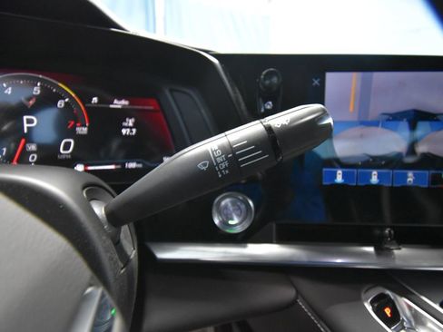 Used 2024 Chevrolet Corvette Stingray Preferred Cpe w/ Battery Protection Package image 16