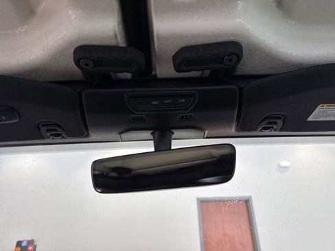 Used 2023 Jeep Gladiator Rubicon w/ Cold Weather Group image 36