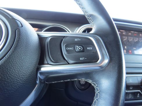 Used 2019 Jeep Wrangler Unlimited Sahara w/ Safety Group image 23