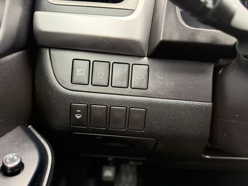 Used 2017 Toyota Highlander XLE AWD/4WD image 27