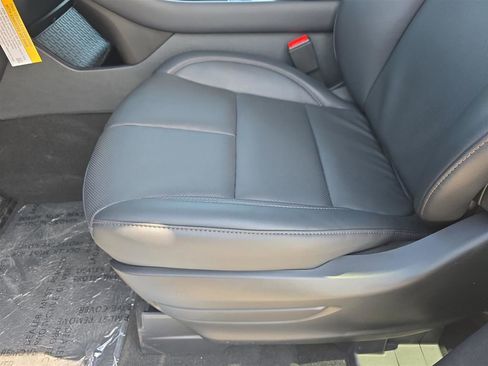 New 2025 Lincoln Aviator 2WD w/ Equipment Group 101A image 17