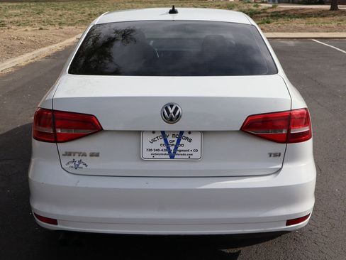 Used 2015 Volkswagen Jetta SE image 6