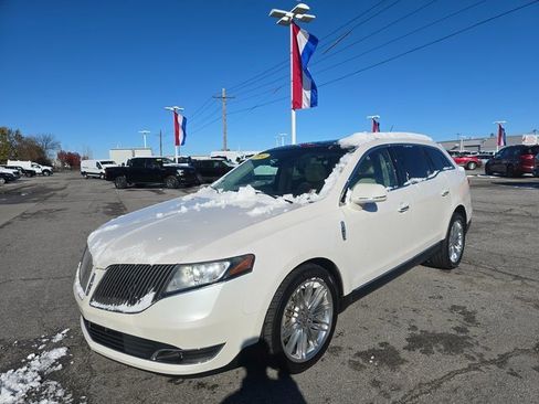 Used 2014 Lincoln MKT AWD w/ Equipment Group 201A image 8