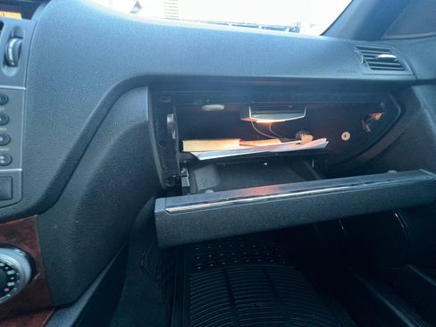 Used 2011 Mercedes-Benz C 300 4MATIC Sedan image 21