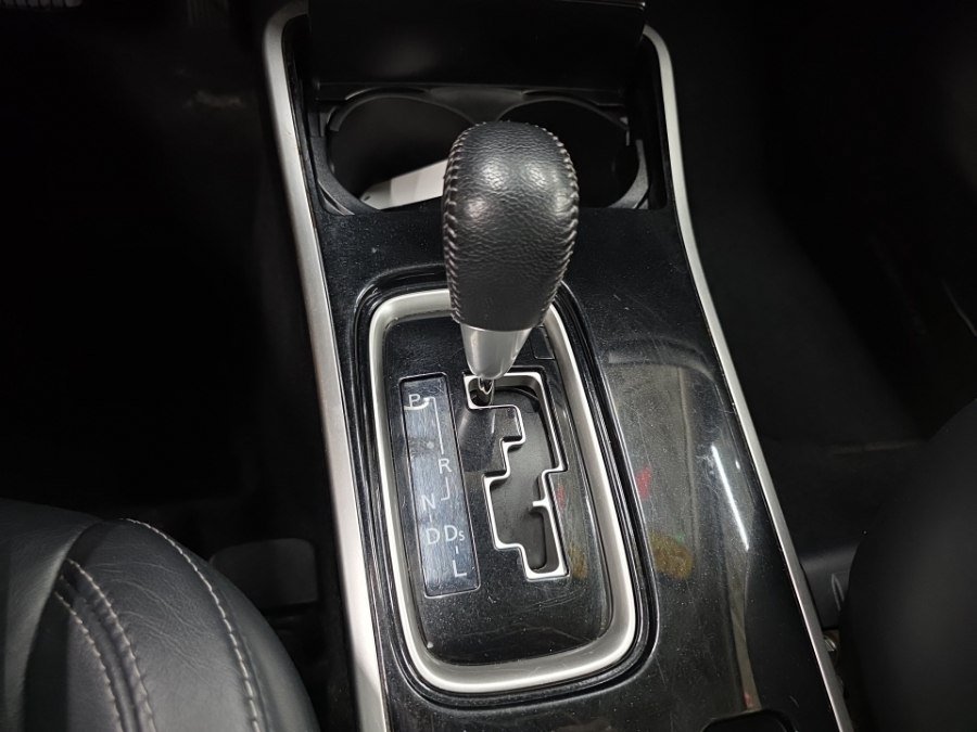 Used 2020 Mitsubishi Outlander SEL FWD image 21